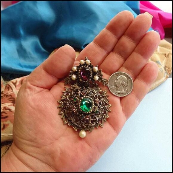 1950s FLORENZA Jeweled Renaissance Vintage Brooch or Pendant SKU: 12083 - Picture 7 of 7